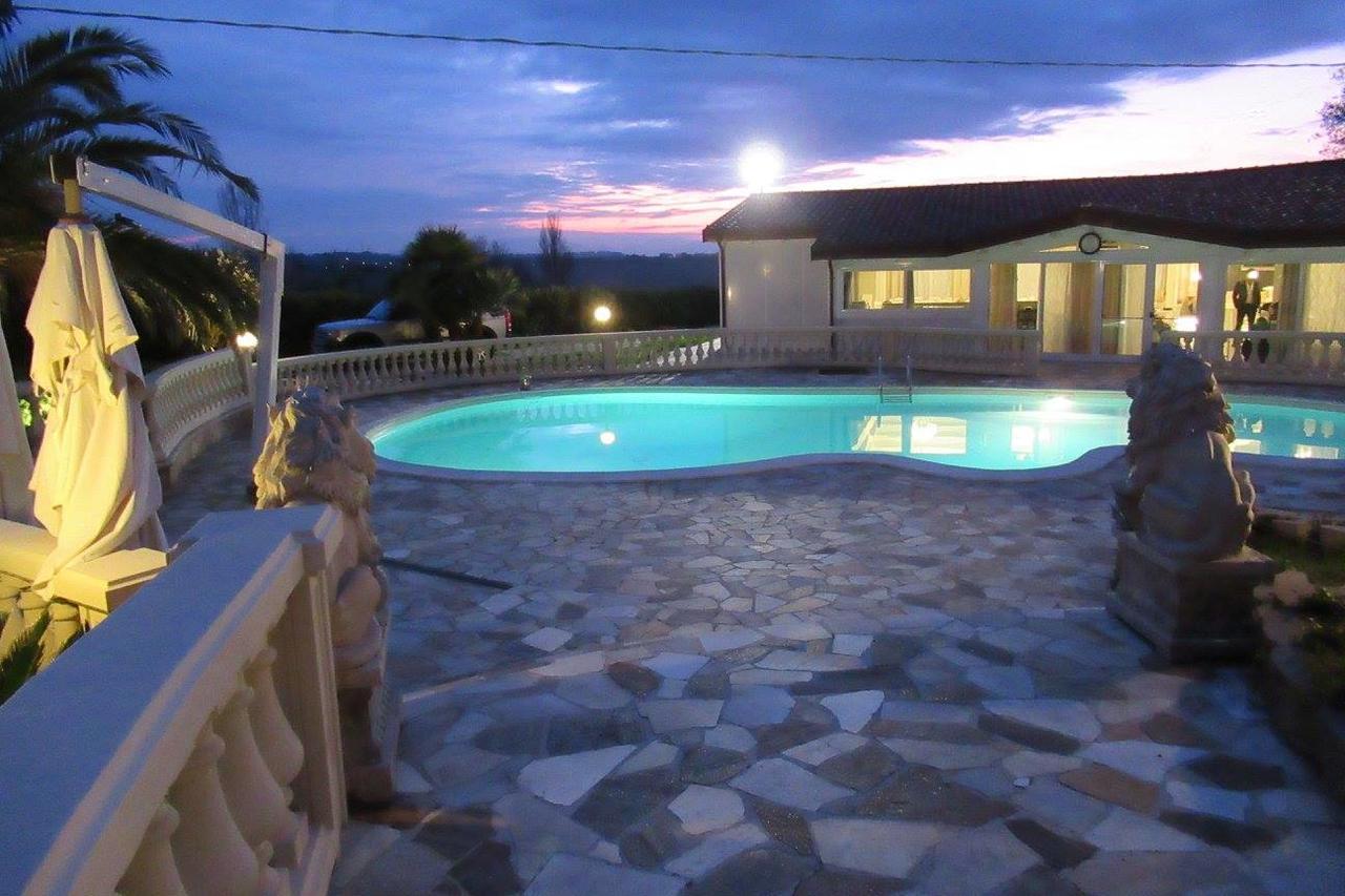 Country House Resort Villa Giardino Degli Eventi Fano Zewnętrze zdjęcie